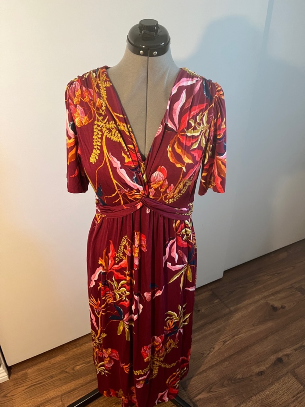 Floral V-Neck Burgundy Midi Dress